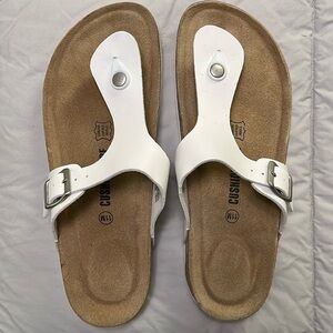 NEW Cushionaire Leah Sandals White Womens 11M. Similar to Gizeh